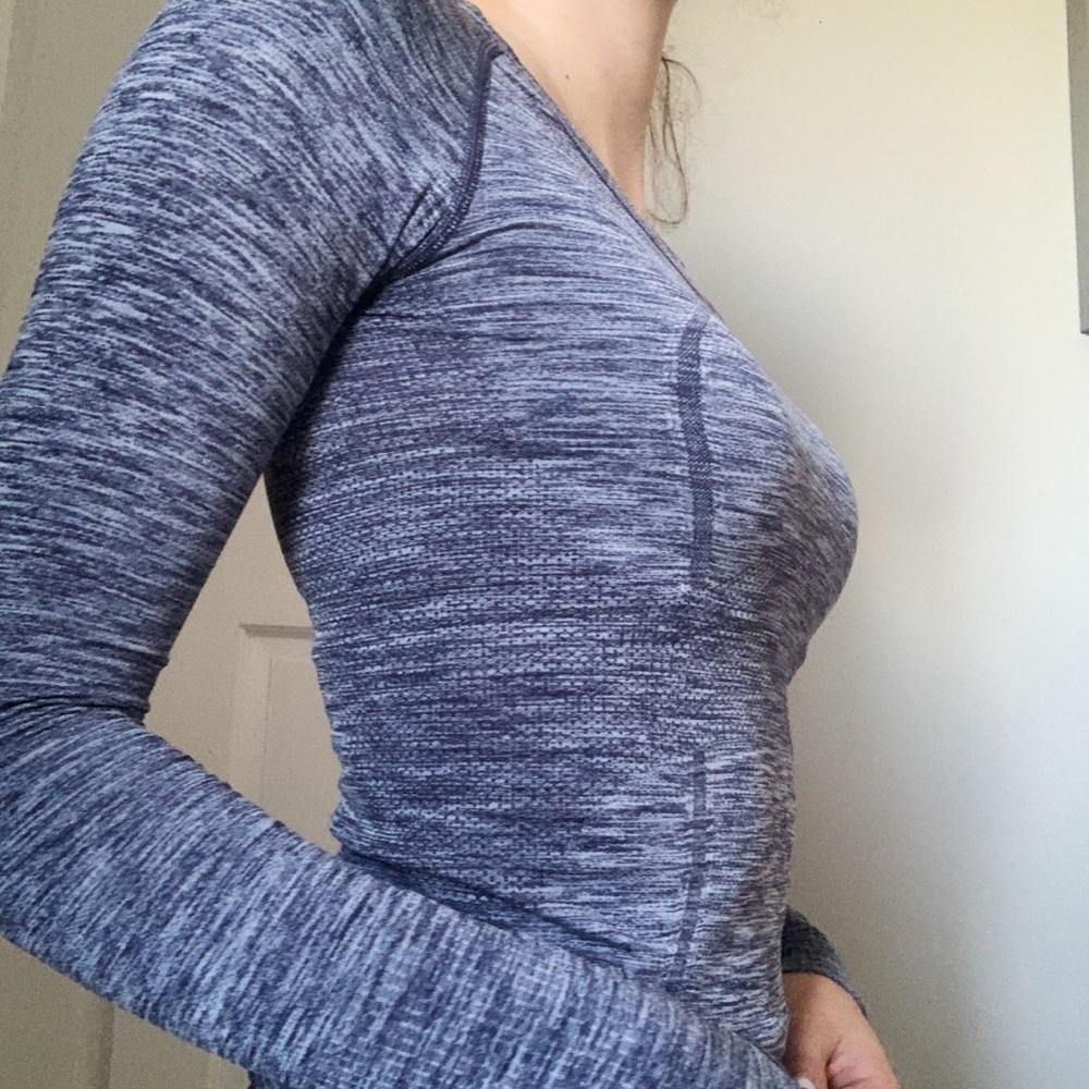 LULULEMON RUNNING TOP